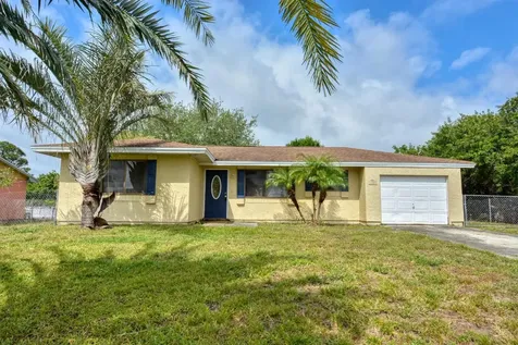 438 NW Bayshore Boulevard Port St Lucie FL 34983