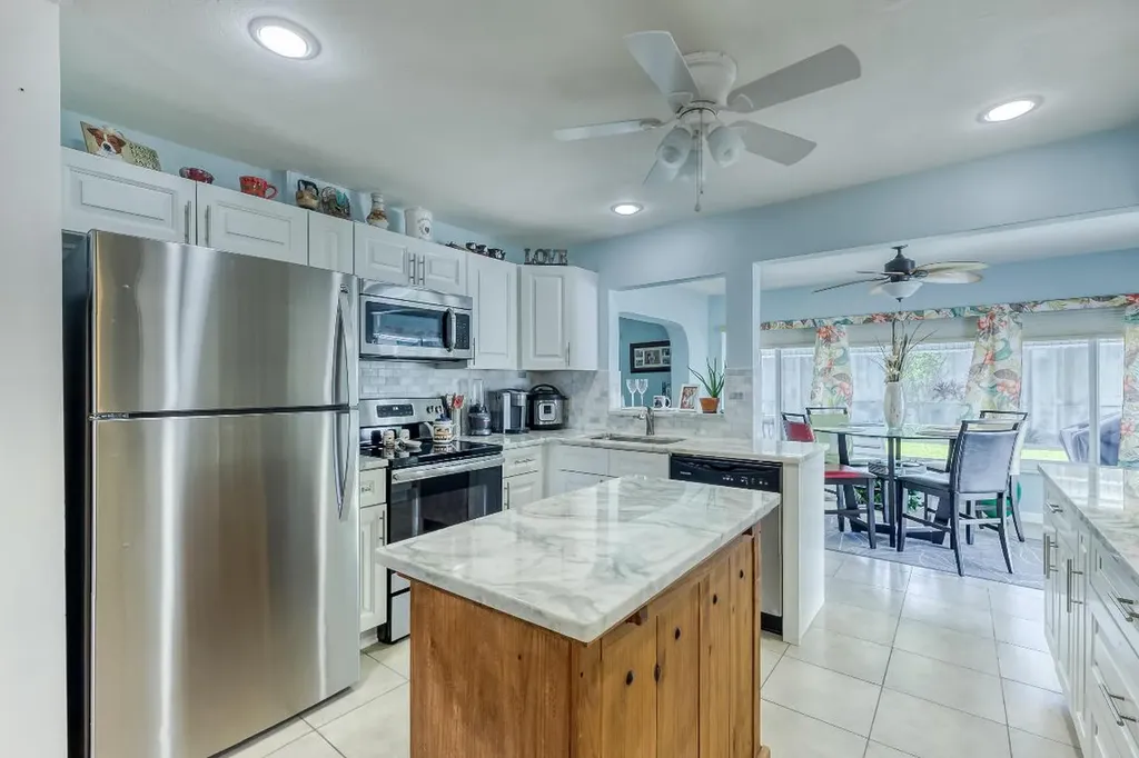 2651 NW 4th Avenue Pompano Beach FL 33064