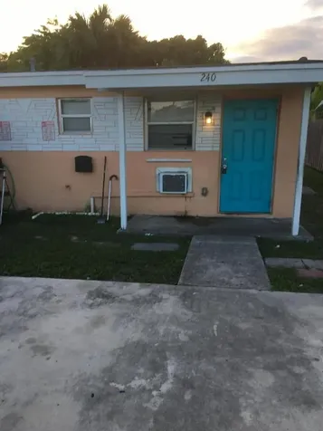 238 NW 13th Avenue Delray Beach FL 33444