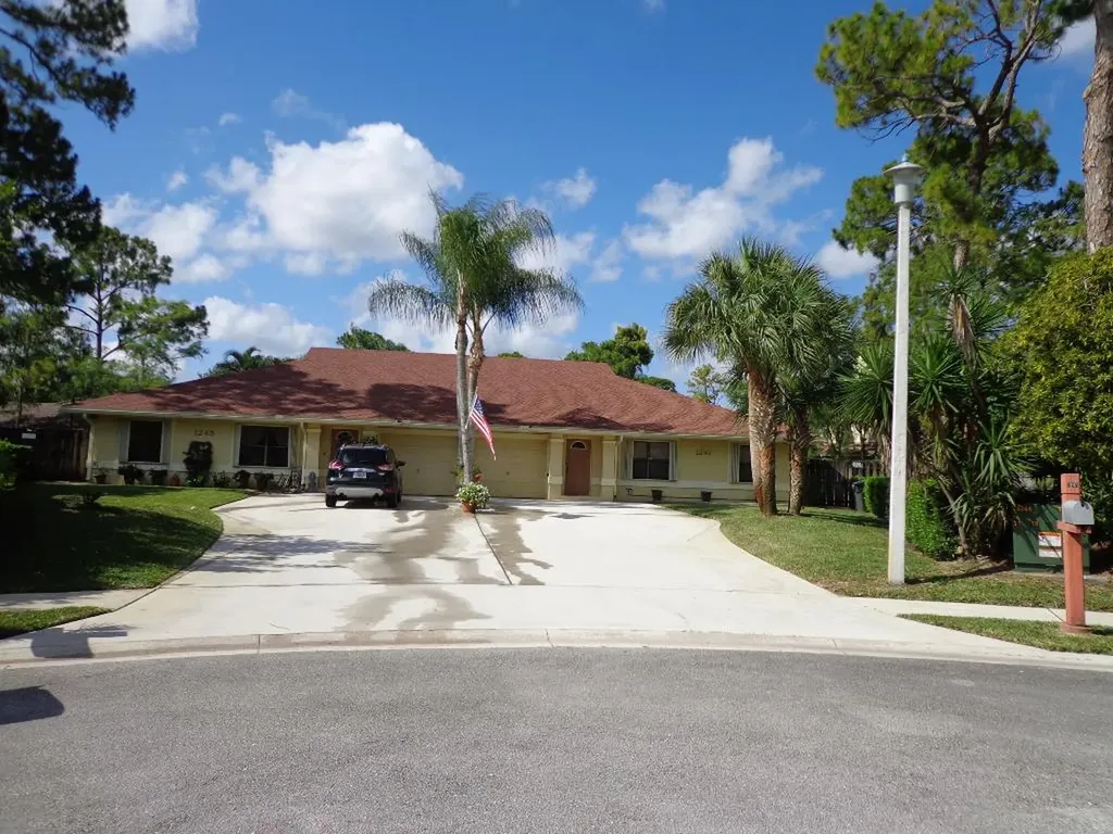 1241 Staghorn Court Wellington FL 33414