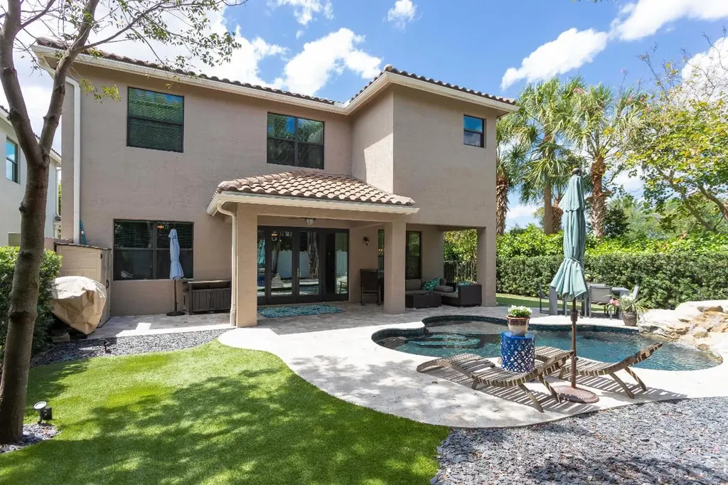 14702 Alabaster Avenue Delray Beach FL 33446