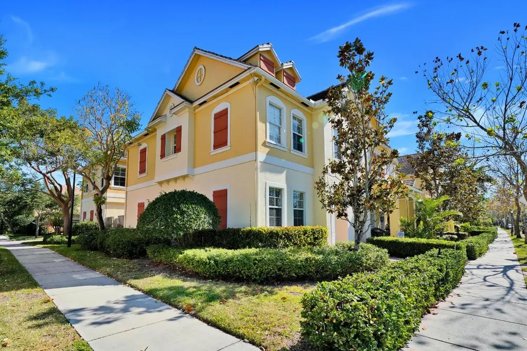 215 Edenberry Avenue Jupiter FL 33458