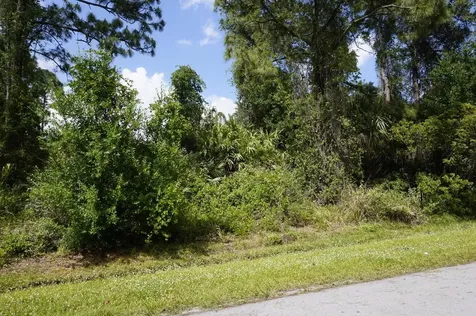 2085 SW Kimberly Avenue Port St Lucie FL 34953