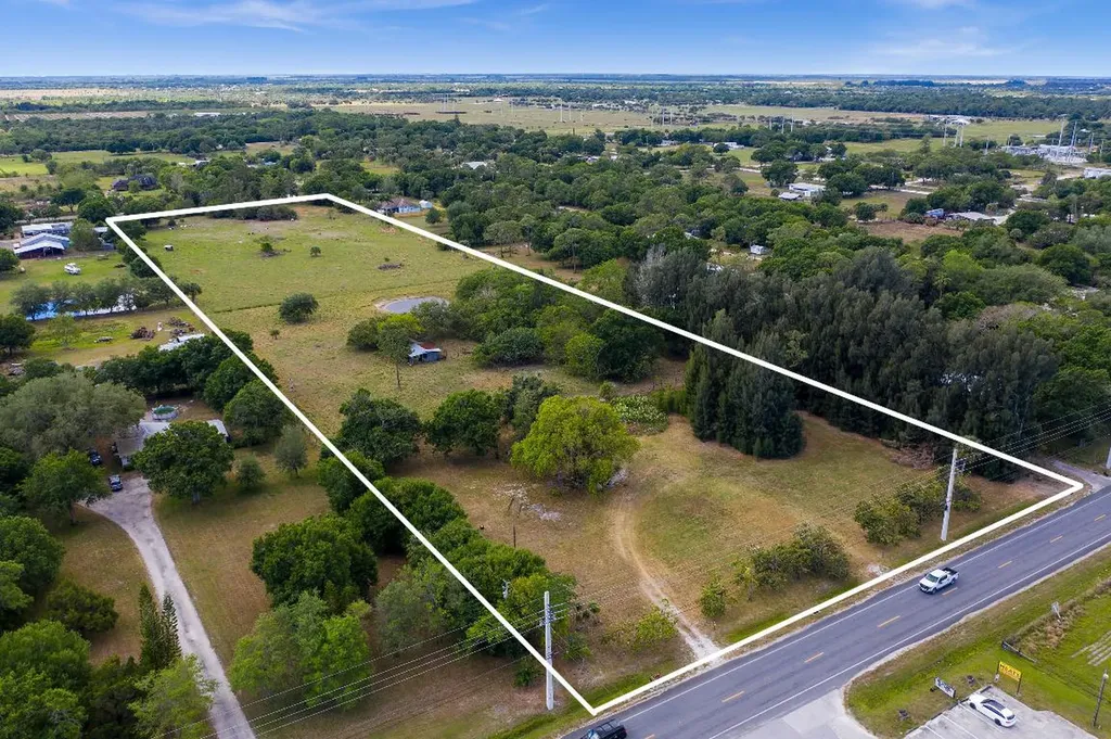 11721 Orange Avenue Fort Pierce FL 34945