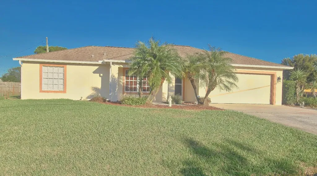 1791 SE Flintlock Road Port St Lucie FL 34952