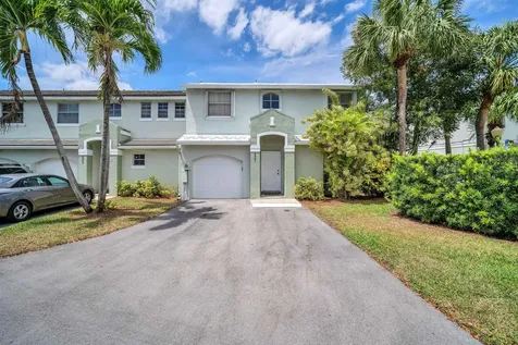 4841 Grapevine Way Davie FL 33331