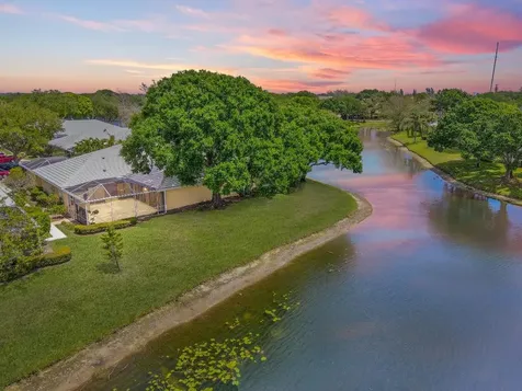 3304 Lakemont Court Palm Beach Gardens FL 33403