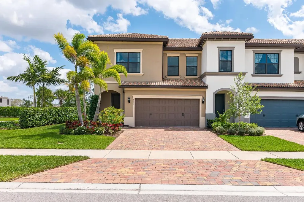 4614 San Fratello Circle Lake Worth FL 33467