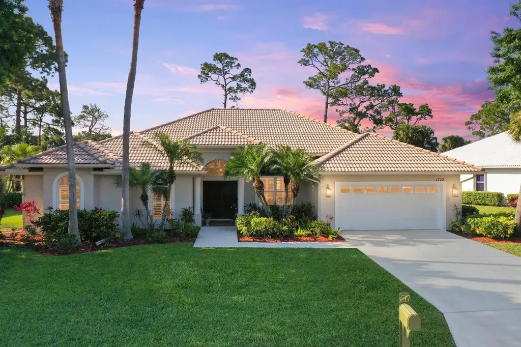 1722 SW Mockingbird Drive Port St Lucie FL 34986