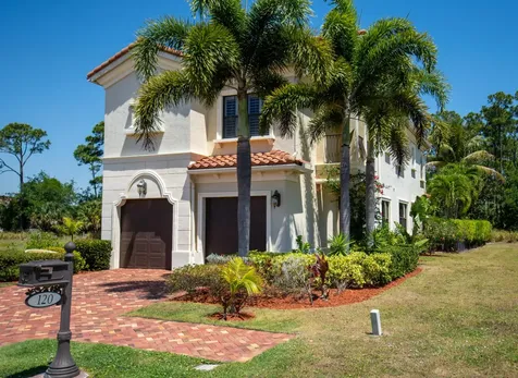 120 SE Strada Cervaro Port St Lucie FL 34952