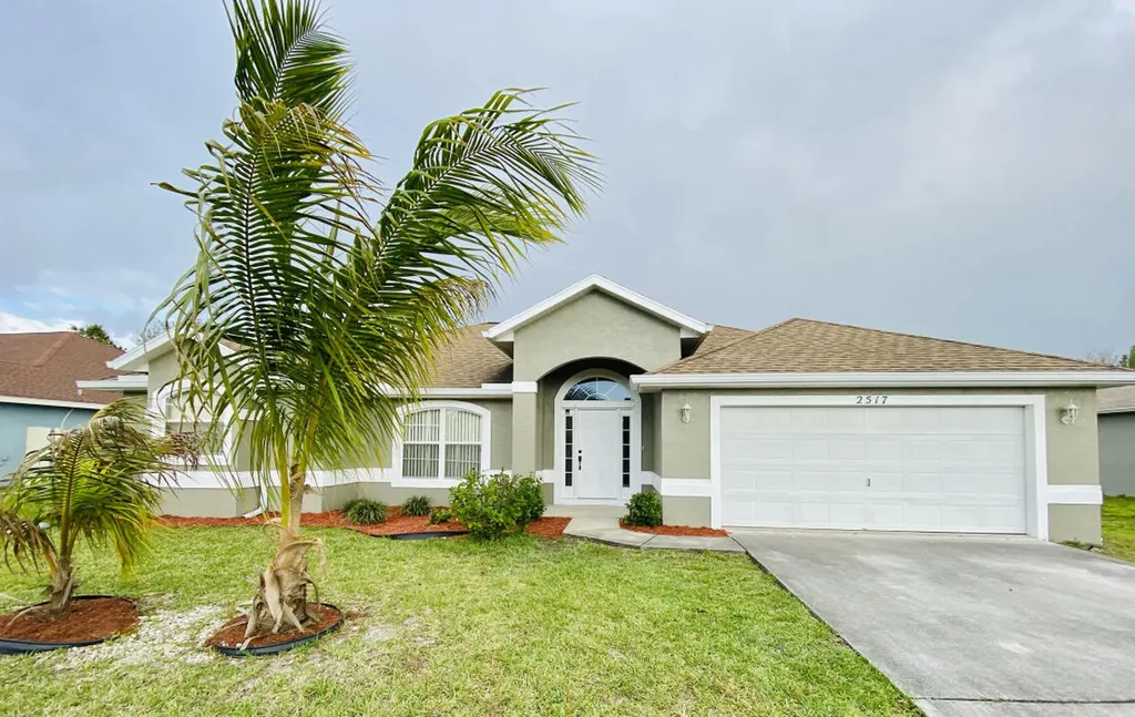 2517 SW Abate Street Port St Lucie FL 34953