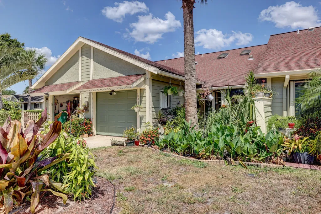 1443 SE Colchester Circle Port St Lucie FL 34952