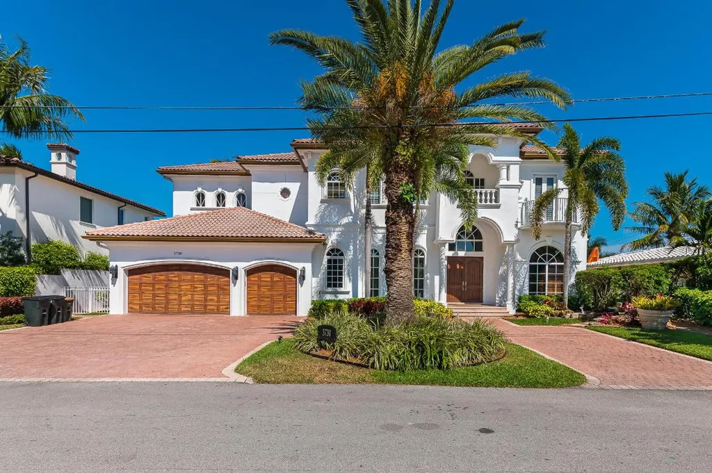 3730 NE 26th Avenue Lighthouse Point FL 33064