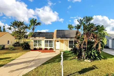 5488 Courtney Circle Boynton Beach FL 33472