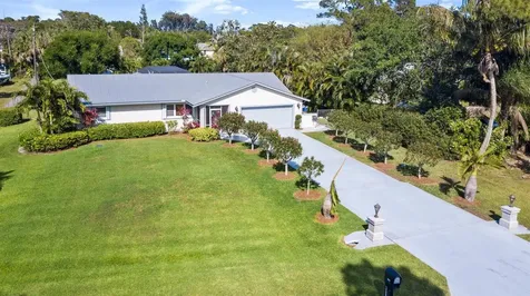 8357 SE Hazard Street Hobe Sound FL 33455