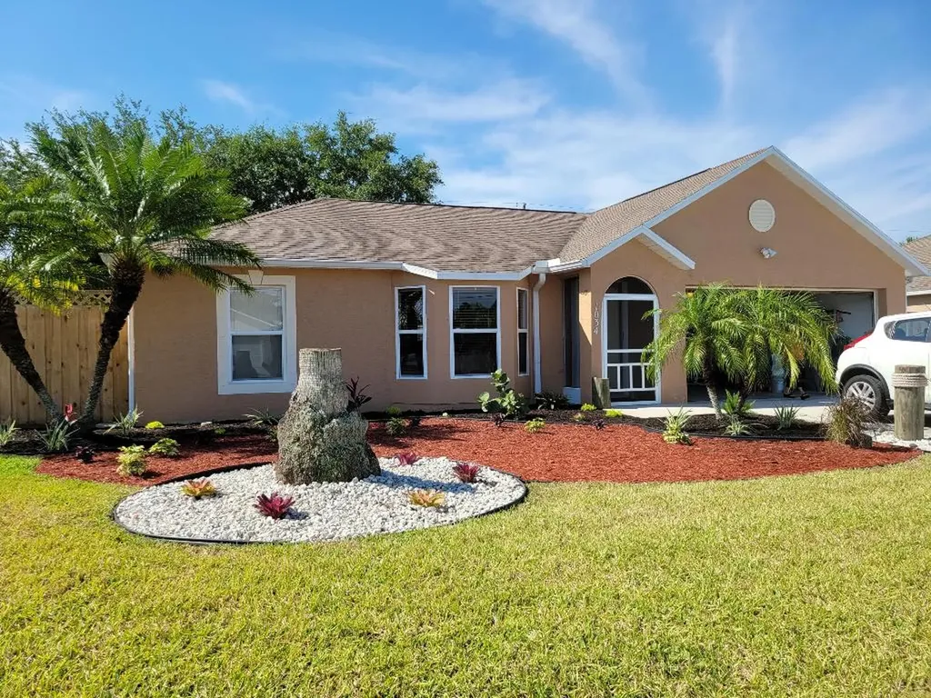 1034 SW Facet Avenue Port St Lucie FL 34953