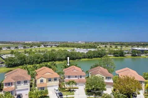 4917 SW 153rd Avenue Davie FL 33331