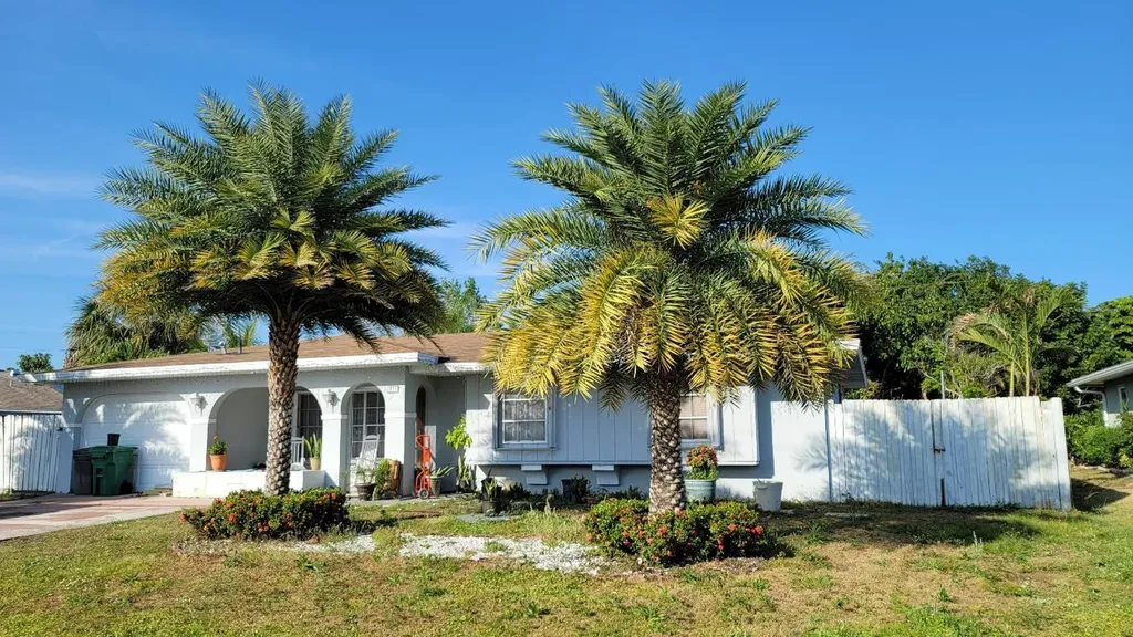 711 SE Floresta Drive Port St Lucie FL 34983