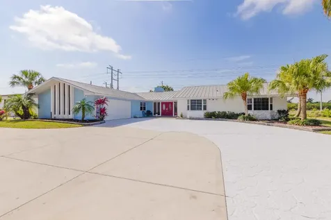 1001 Saeger Avenue Fort Pierce FL 34982