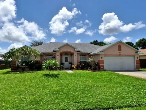 2256 SE Carnation Road Port St Lucie FL 34952