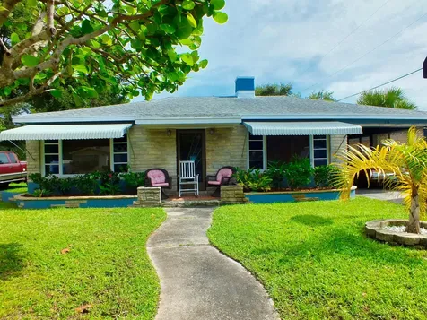116 Sunrise Avenue Lantana FL 33462