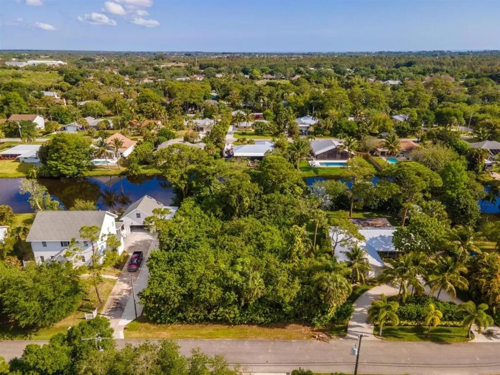 8777 SE Sharon Street Hobe Sound FL 33455