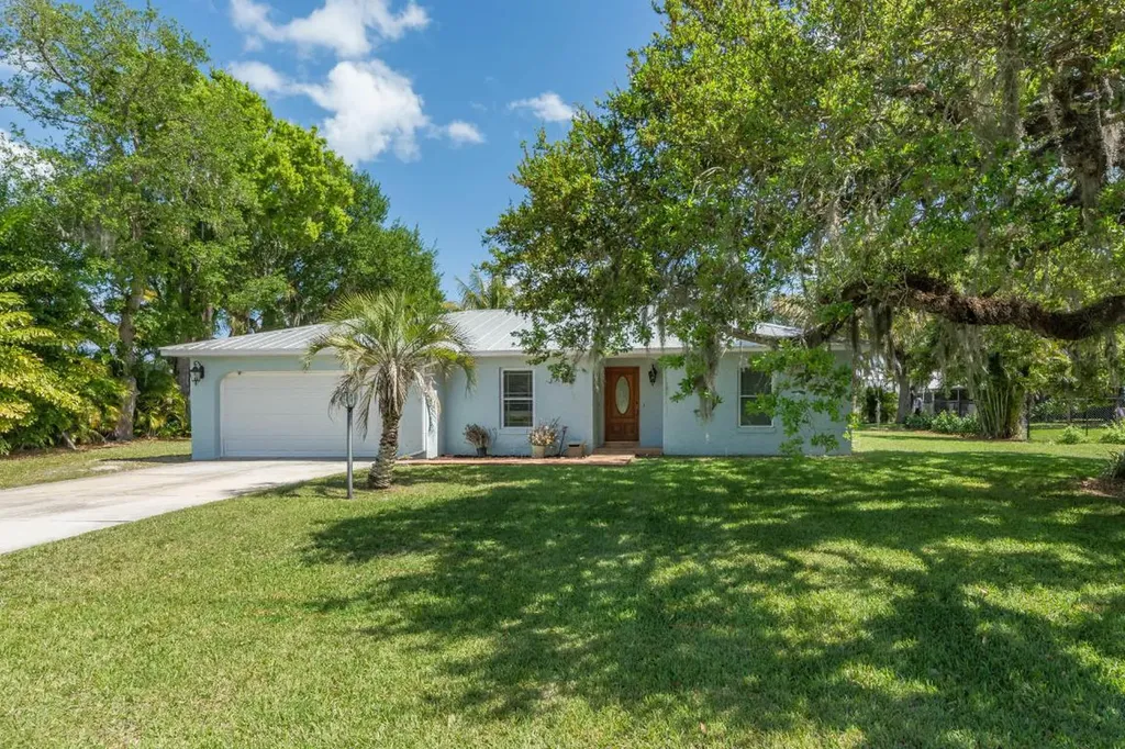 2264 6th Avenue SE Vero Beach FL 32962