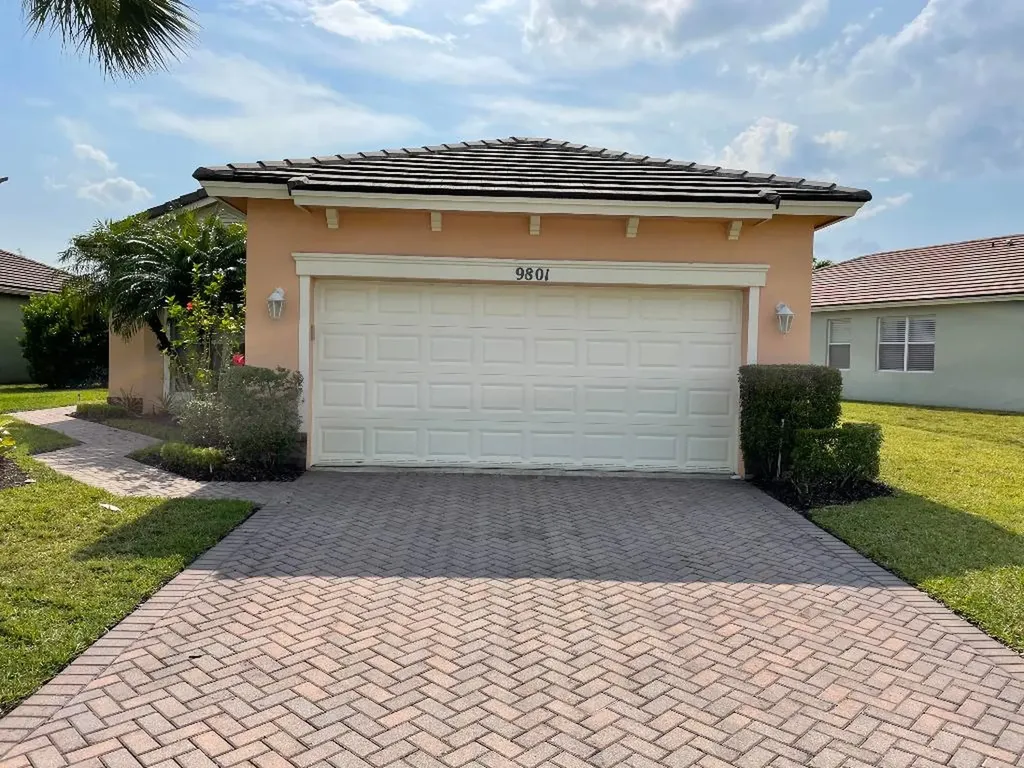 9801 SW Eastbrook Circle Port St Lucie FL 34987