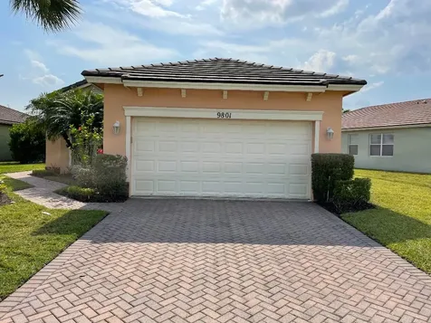 9801 SW Eastbrook Circle Port St Lucie FL 34987