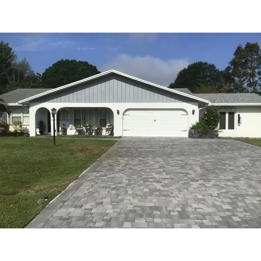 2842 SE Bakersfield Street Port St Lucie FL 34952