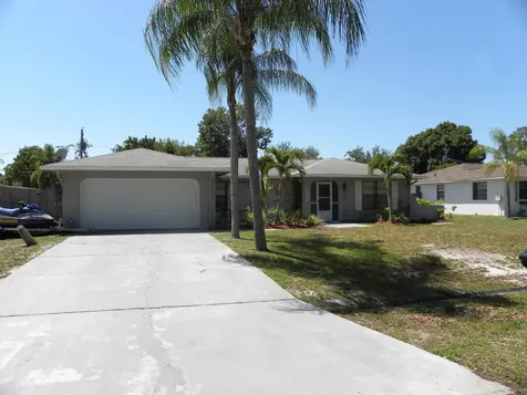 1520 SE Crowberry Drive Port St Lucie FL 34983
