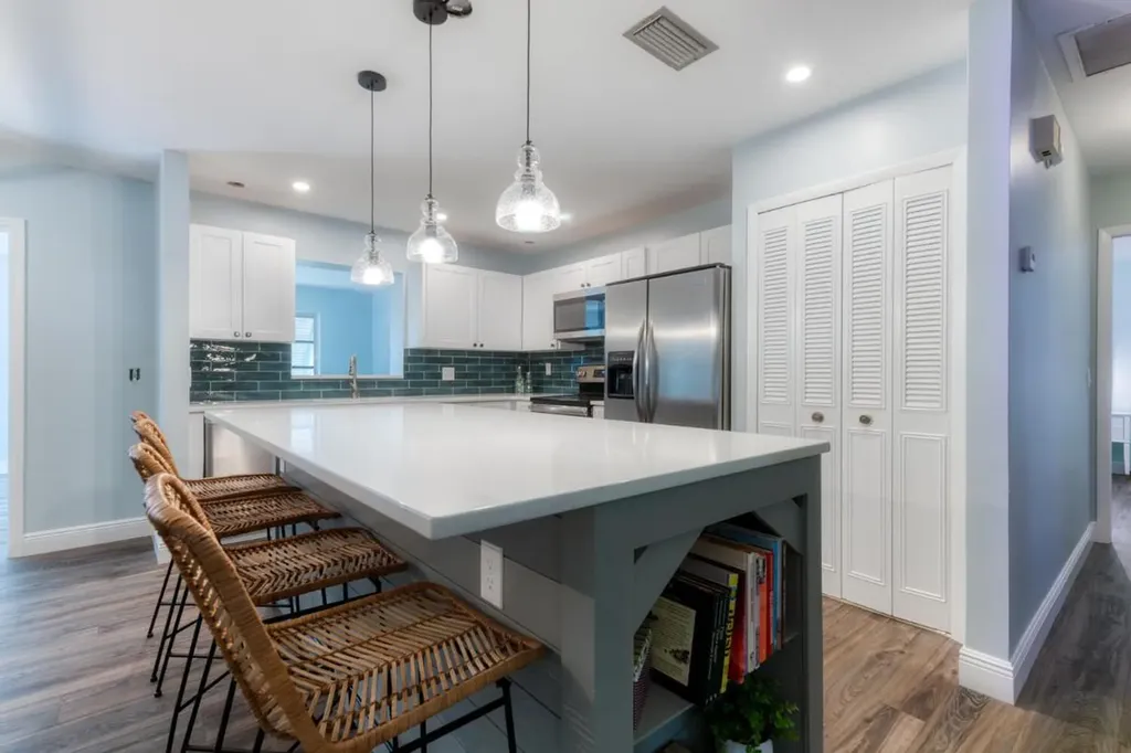 950 NE Zebrina Senda Jensen Beach FL 34957