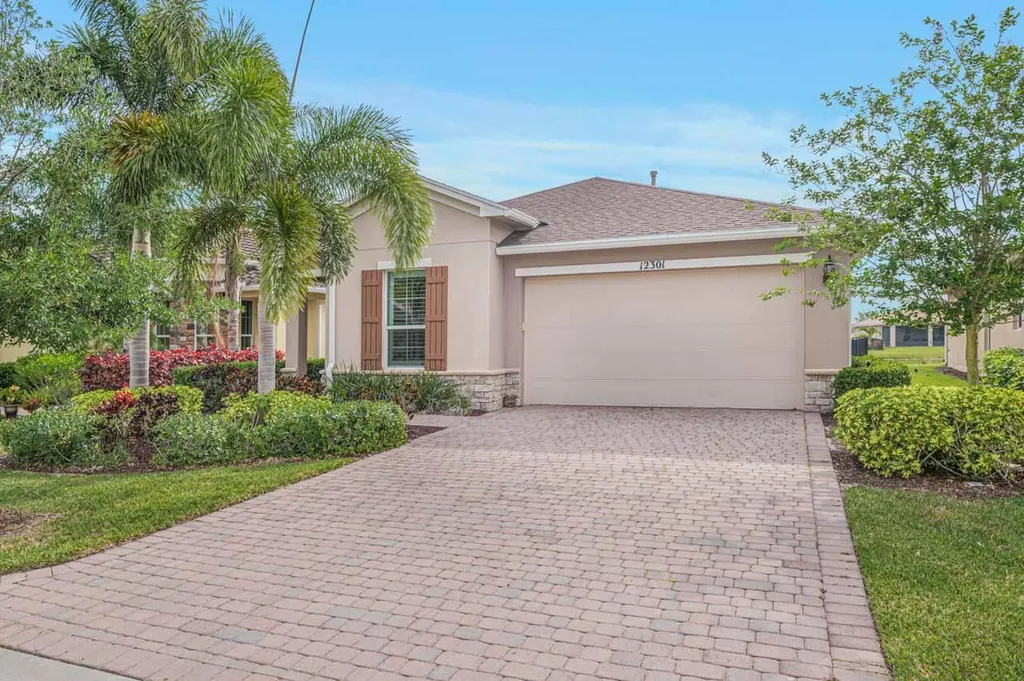 12301 SW Weeping Willow Avenue Port St Lucie FL 34987