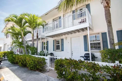 322 W Pine Street Lantana FL 33462