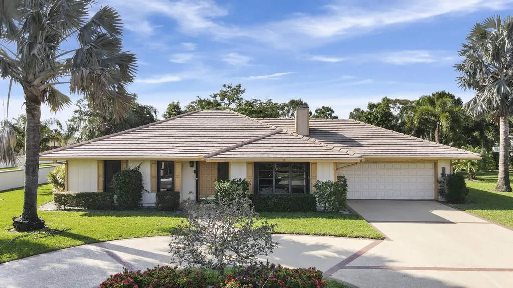 8722 SE Soundings Place Hobe Sound FL 33455
