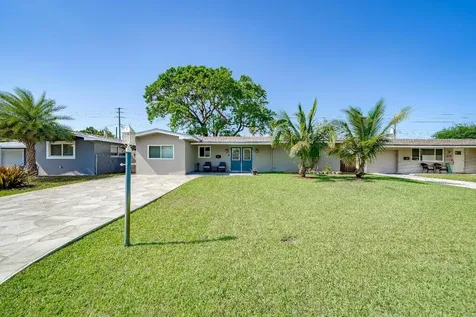 8721 NW 10th Street Pembroke Pines FL 33024
