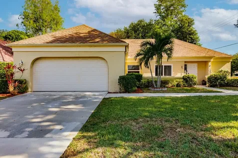 10195 Greentrail Drive N Boynton Beach FL 33436