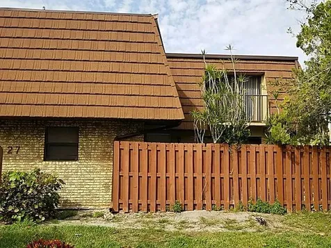 1458 N Lawnwood Circle Fort Pierce FL 34950