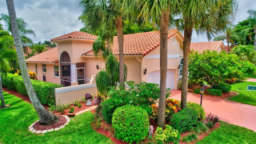 16424 Del Palacio Court Delray Beach FL 33484