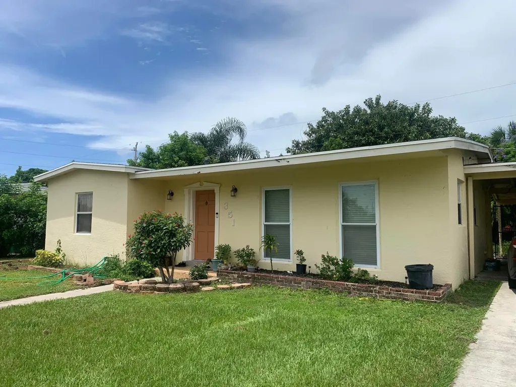 351 SE Solaz Avenue Port St Lucie FL 34983