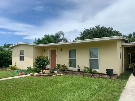 351 SE Solaz Avenue Port St Lucie FL 34983