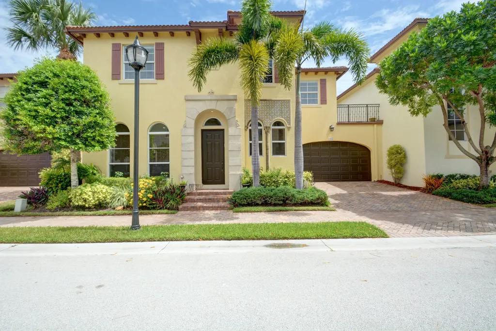 103 Via Poinciana Lane Boca Raton FL 33487