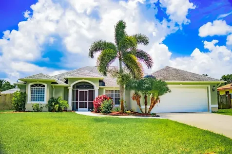 456 SE Fairchild Avenue Port St Lucie FL 34984