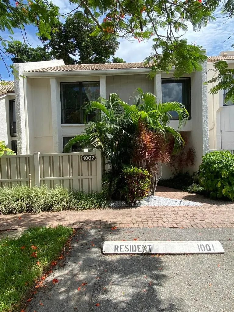1002 Bridgewood Place Boca Raton FL 33434
