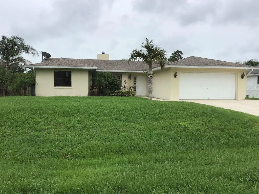 1064 SW Dalton Avenue Port St Lucie FL 34953
