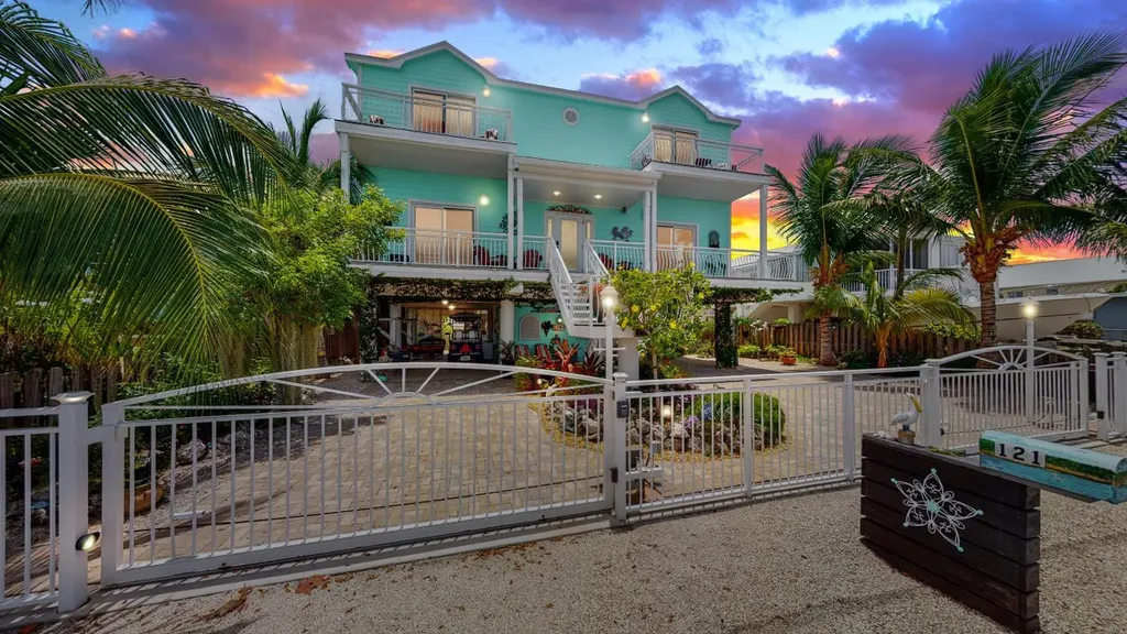 121 Grassy Road Key Largo FL 33037
