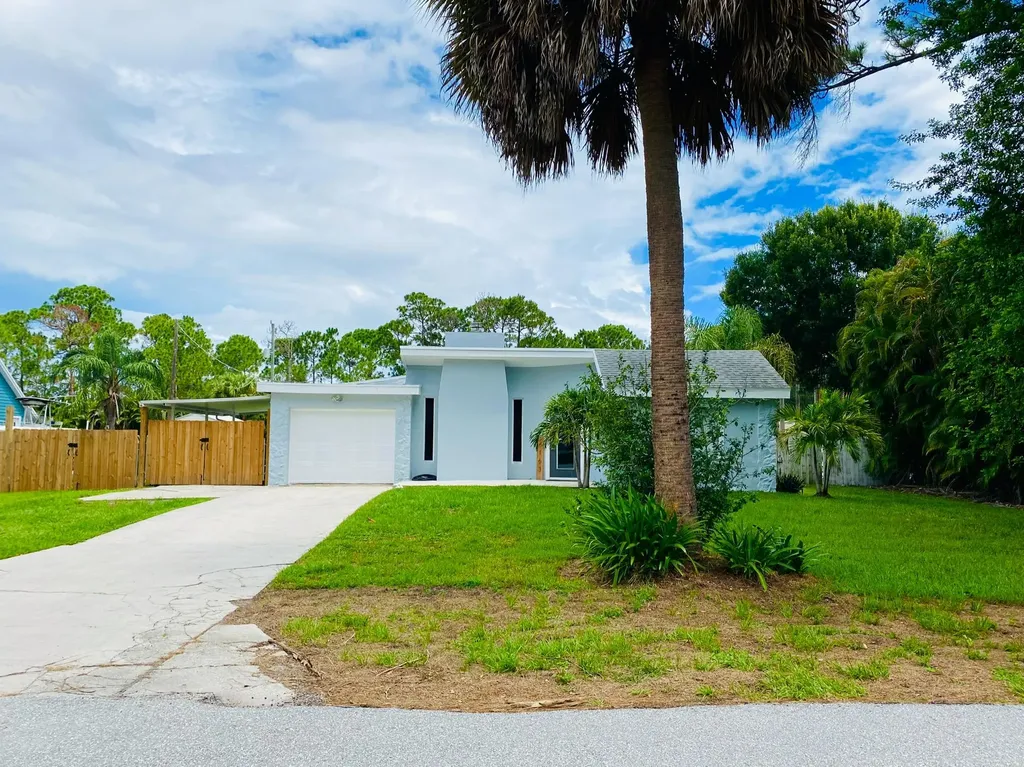 6163 SE Orange Blossom Trail Hobe Sound FL 33455