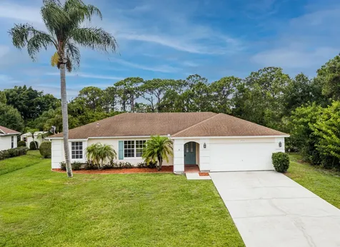 2904 SE Bella Road Port St Lucie FL 34984