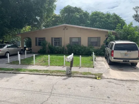 136 Alma Court Fort Pierce FL 34950