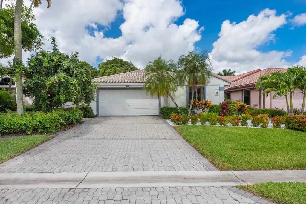 7658 Glendevon Lane Delray Beach FL 33446
